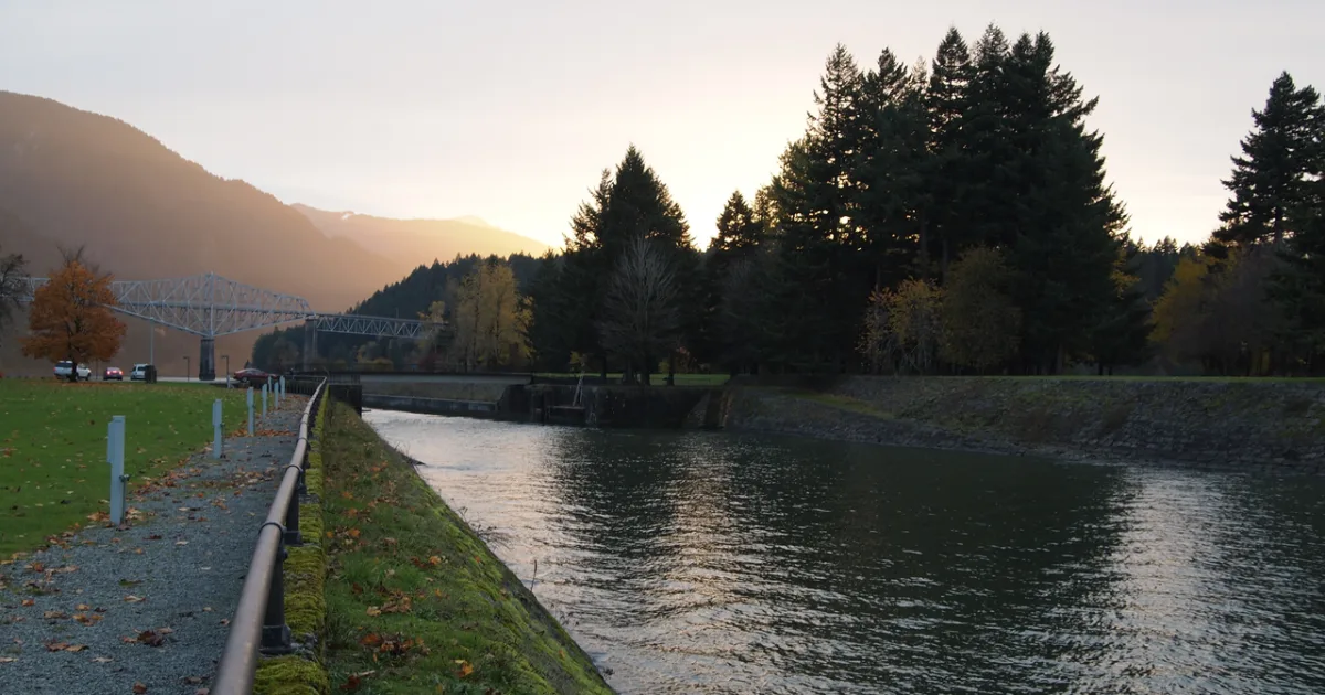 Columbia River Gorge: Eagle Creek Trail — Cascade Locks, Oregon