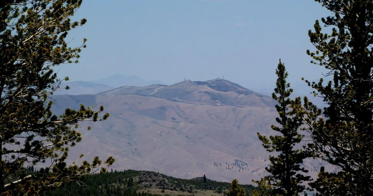 Peavine Peak Trail