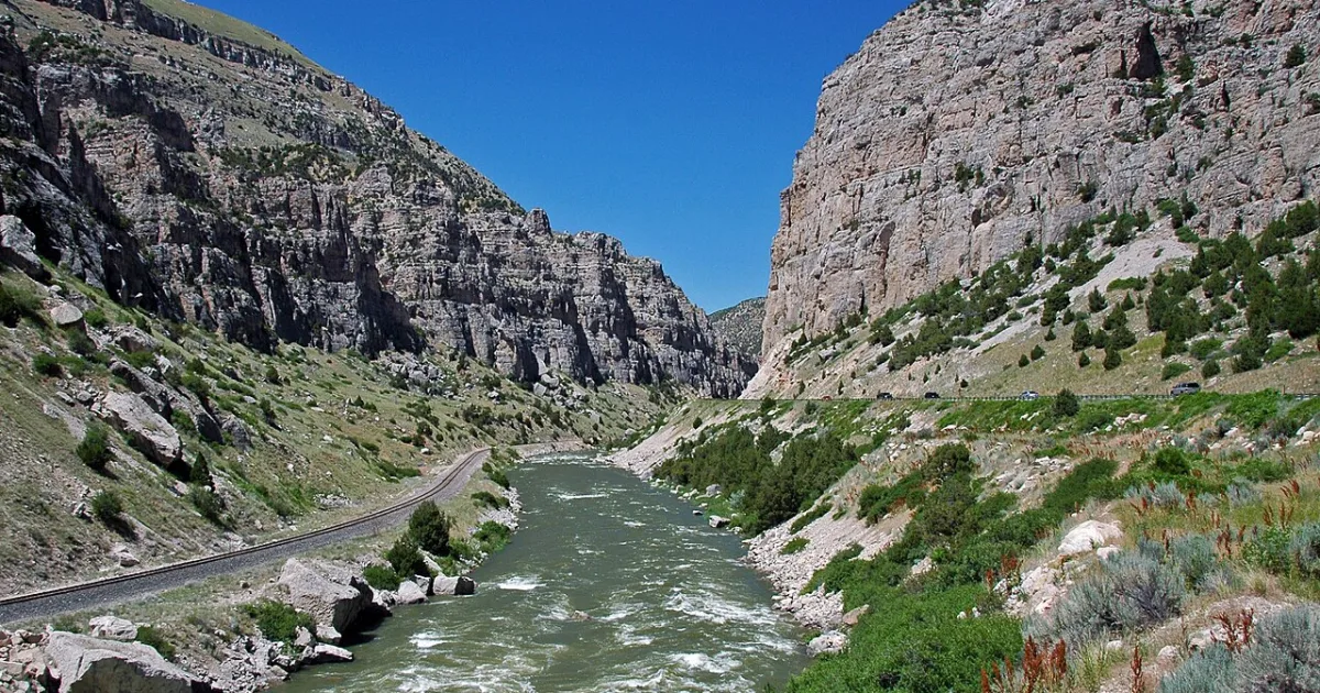 Wind River Canyon Trail