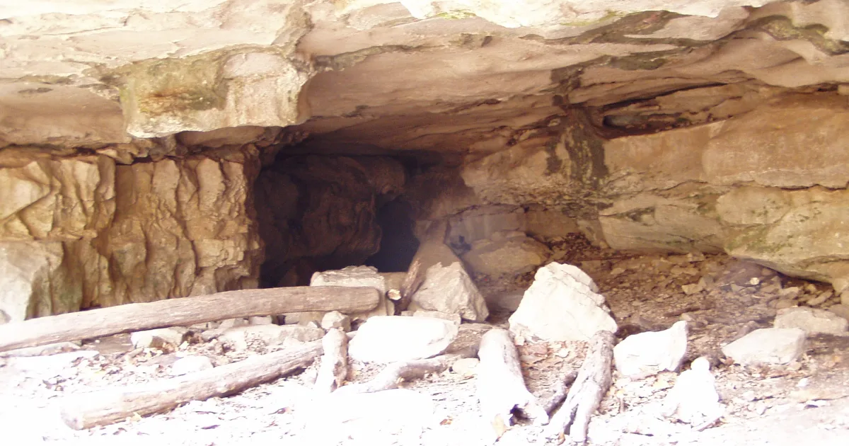 Wolf Cave Trail