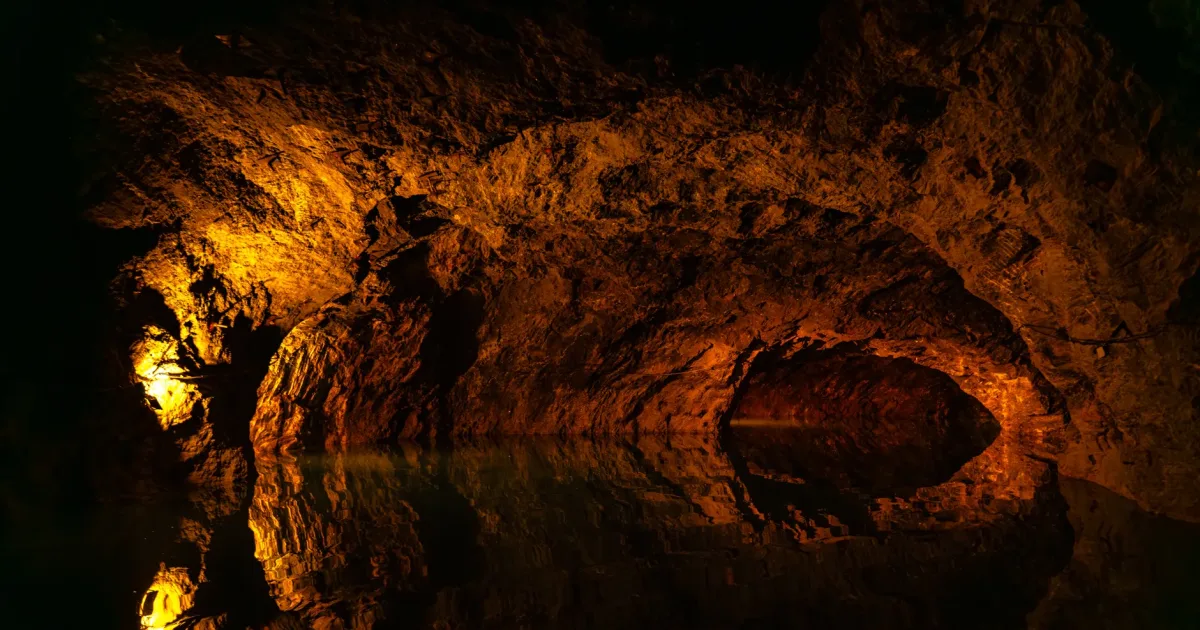 Gold Hunter's Cave Trail