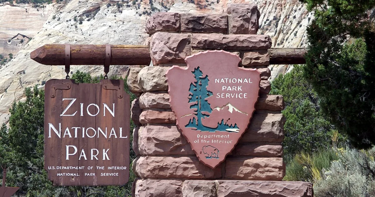 Canyon Overlook Trail